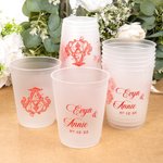 Lot de 50 gobelets jetables en plastique givré avec nom du couple et date Faveurs de mariage et de fiançailles pour couple de jeunes mariés