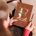 Cuaderno A5 de cuero personalizado con inicial floral y nombre 100 páginas rayadas regalo de cumpleaños u oficina para amigos familia y colegas