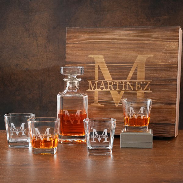 Personalised Engraved Initials Whiskey Decanter with Text Bar Accessory Birthday Gift for Whiskey Lovers