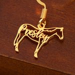 Henkilökohtainen hevonen siluetti korvakorut nimi Dainty korut syntymäpäivä vuosipäivä joululahja hevosen omistajille ystäville Lovers