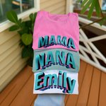 Gepersonaliseerd 3D-Effect Veelkleurig Geborduurd Bijnaam Zacht T-shirt Sweatshirt Hoodie Moederdag Verjaardagscadeau voor Mama Oma