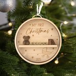 Henkilökohtainen kirjahylly ja nallekarhu puinen joulukuusen koriste, jossa nimi ja vuosi Block Tree Decor Ensimmäinen joululahja uusille vanhemmille vastasyntyneille