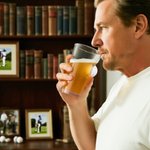 Personalisierte Cartoon-Charakter eingebettet Golf Whiskey Bier Glas mit Namen und Initialen Geburtstag Spiel Tag Geschenk für Whiskey Bier Liebhaber Golfspieler