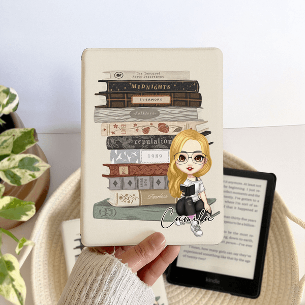 Personalized Cartoon Character Retro Books Portable  Kindle Case with Name Daily Use Birthday Gift for Book Lovers Bookworms