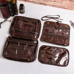 Personalisierte Cartoon Mann Charakter PU Leder hängende Kulturtasche mit Namen Reisen wesentliche Jahrestag Geburtstag Geschenk für Männer