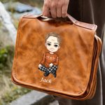 Personalisierte Cartoon Mann Charakter PU Leder hängende Kulturtasche mit Namen Reisen wesentliche Jahrestag Geburtstag Geschenk für Männer