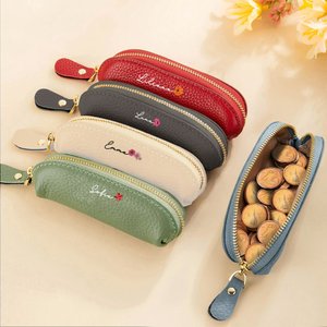 Borsa piccola in pelle personalizzata con fiore di nascita e nome regalo di compleanno anniversario e viaggio per donne