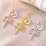 Gepersonaliseerde Schaal van Justitie ketting met naam schijf Weegschaal sieraden Waardering verjaardag kerstcadeau voor advocaat advocaat rechter paralegal