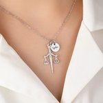 Gepersonaliseerde Schaal van Justitie ketting met naam schijf Weegschaal sieraden Waardering verjaardag kerstcadeau voor advocaat advocaat rechter paralegal