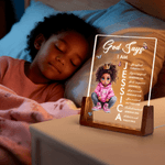 Personalisierte Cartoon schwarzes Mädchen Bibel Vers Name Acryl LED Nachtlicht mit hölzernen Basis Zimmer Dekor Baby Dusche Geburtstag Geschenk für Mädchen