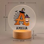 Gepersonaliseerd Heksenhoed Pompoen Cartoonfiguur LED Nachtlampje met Houten Voet Naam en Initiaal Halloween Cadeau voor Jongens Meisjes