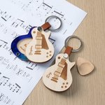 Personalised Guitar-Shaped Magnetic Guitar Pick Holder Keychain with Engraved Name and Guitar Pick Birthday Gift for Guitar Music Lovers