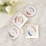 Cadeau de mariage et de fiançailles pour femme et petite amie avec initiales et date.