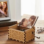 Caja de Música de Madera Vintage Personalizada con Foto y Melodía Mecánica Conmemorativa Aniversario Cumpleaños Regalo para Pareja Familiar