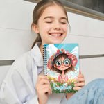 Henkilökohtainen Quirky Flower Girl Monivärinen A5 Spiral muistikirja nimi ja 120 vuoratut sivut Päivittäinen käyttö Travel Syntymäpäivälahja tytöille