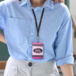 Personlig korthållare i flerfärgad krita med text Tillbaka till skolan Lärarens dag Uppskattningsgåva för lärare