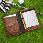 Henkilökohtainen PU Nahka Golf tuloskortin haltija alkuperäisellä ja nimellä Kilpailu Harjoittelutarvikkeet Syntymäpäivä Pelipäivä Lahja miehelle Golf Loverille