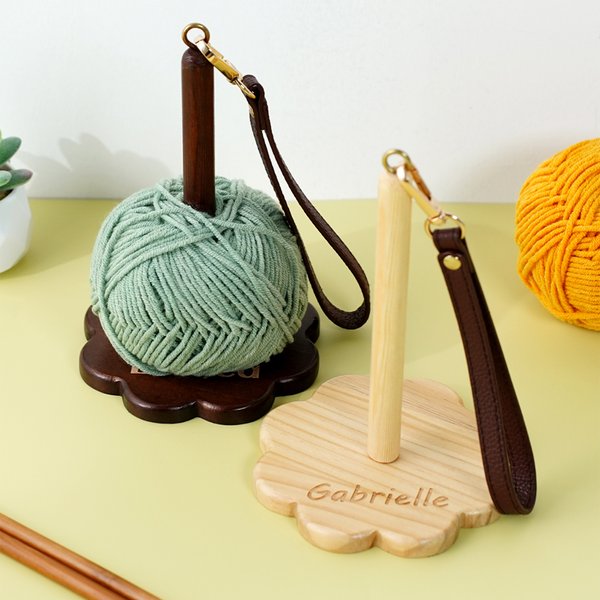 Personalized Retro Style Name Wooden Yarn Spinner with Wristband and Strap Home Decor Birthday Gift for Mother Grandmother Craft Lovers