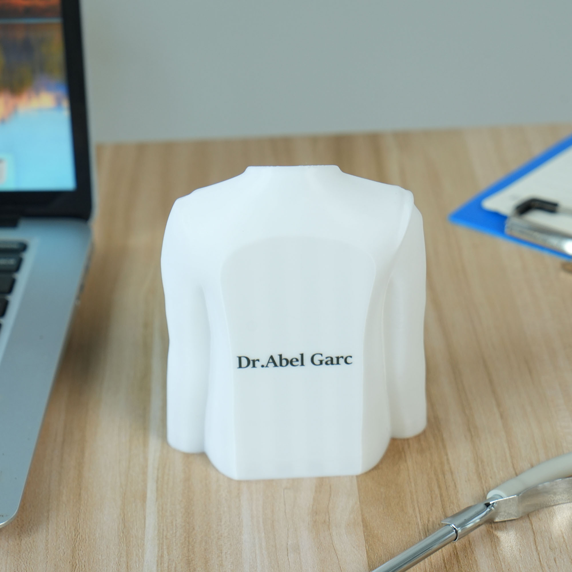 Personalised Doctor Lab Coat Design 3D-Printed Pen Holder with Text ...