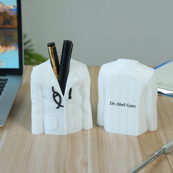 Gepersonaliseerde Doctor Lab Coat Design 3D-gedrukte pennenhouder met tekst Desk Office Decor Verjaardag Gratitute Gift voor artsen