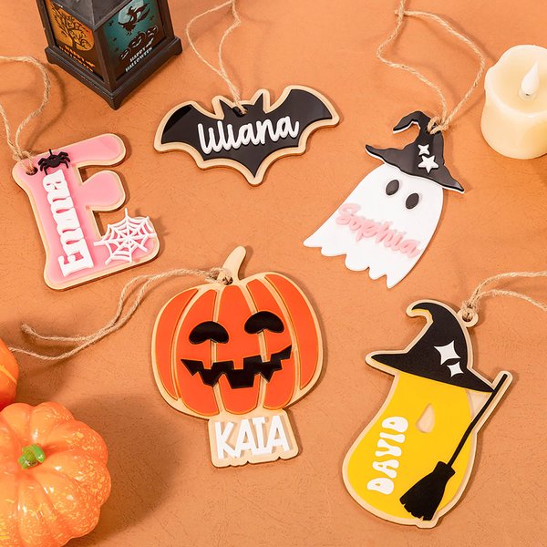 Personalisierte Kürbis Geist Fledermaus Acryl Halloween Korb Namensschild mit anfänglichen Spooky Halloween Geschenk für Jungen Mädchen