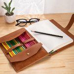 Gepersonaliseerd Bijbelvers Geboortebloem PU Leren A5 Notitieboekje met Naam Verjaardag Kerstcadeau voor Vrouwen Christenen