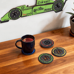 Personalisierte hölzerne Rennwagen Ornamente Untersetzer Set mit Text und Nummer Geburtstag Weihnachtsgeschenk für Rennwagen-Liebhaber