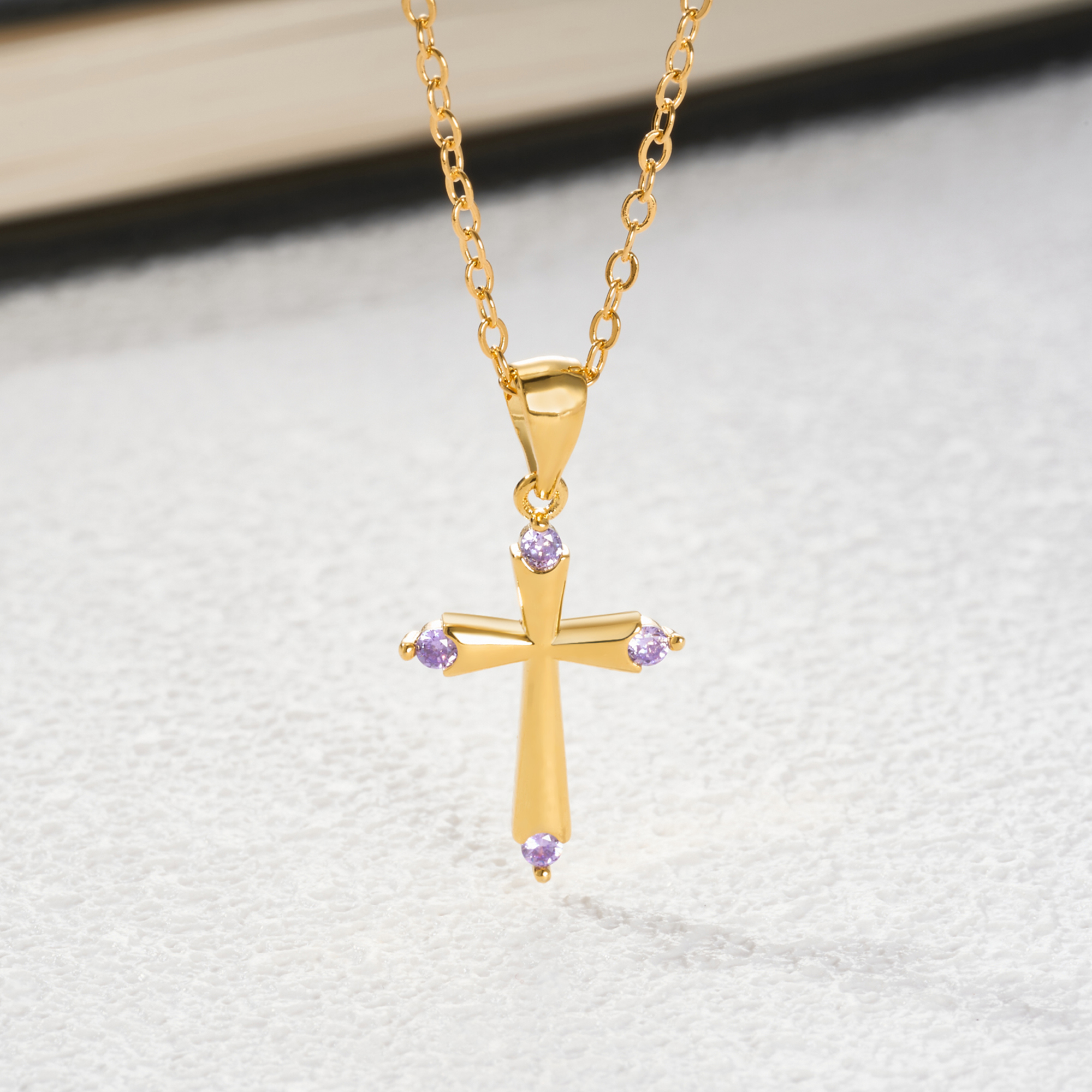 Collier Croix Personnalisée 4 pierres de naissance Bijoux délicats Baptême Religieux Cadeau d'Anniversaire pour les Chrétiens Femmes
