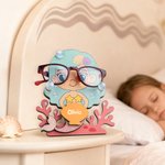 Personlig korallskal söt sjöjungfru design glasögonhållare för barn med namn skrivbordsdekor födelsedagspresent för flickor