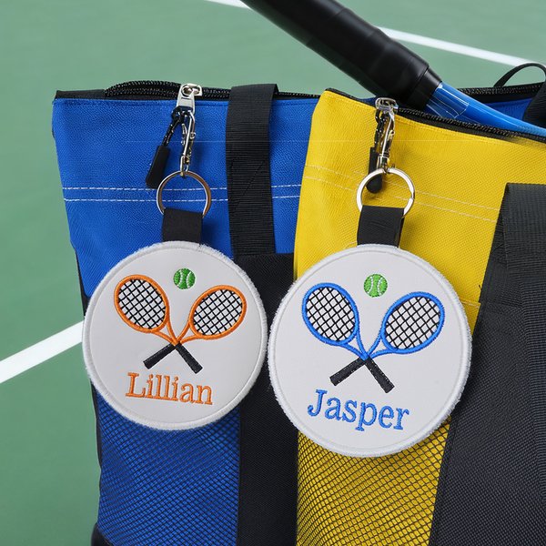 Personalisierte Multicolor Tennisschläger Design Tasche Tag Keychain mit gestickten Namen Geburtstag Club Team Geschenk für Tennisspieler Liebhaber