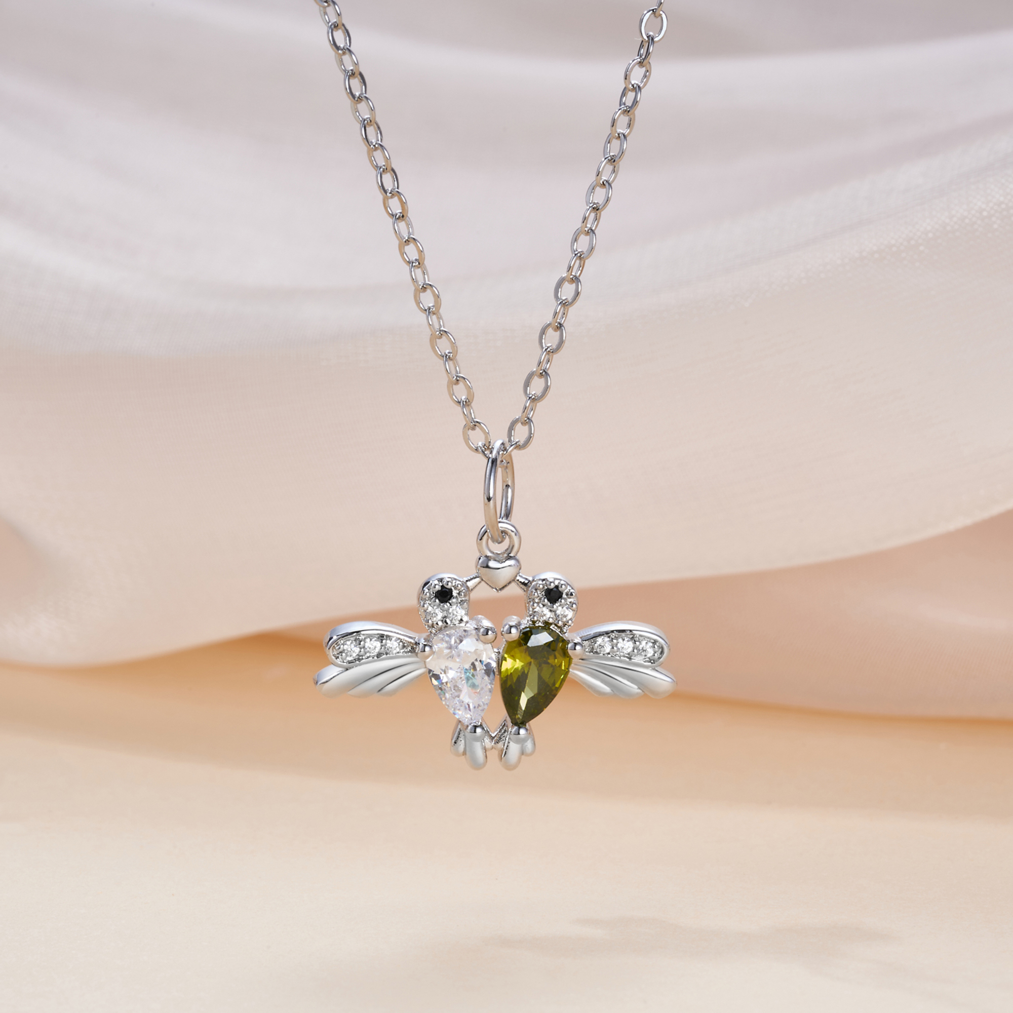Collier Colibri Zircon avec pierre de naissance Bijoux personnalisés Cadeau d'anniversaire pour femmes Amoureux des colibris