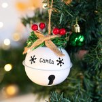 Adorno navideño personalizado con copo de nieve calado cascabel y bayas con nombre grabado regalo para árbol de Navidad niños y familia