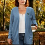 Personalisierte Strickjacke mit Geburtsblume und Gesticktem Namen Alltagskleidung Geburtstagsgeschenk für Familie Freund