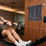 Personalisierte Multicolor Portable 100% Baumwolle weiches Sporthandtuch mit gesticktem Namen Geburtstag Gym Geschenk für Fitness-Enthusiasten