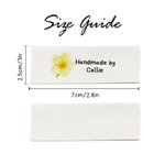 Etiquettes de couture pour fleurs de naissance personnalisées Lot de 10 pour vêtements Cadeau d'anniversaire pour les amateurs de tricot et de bricolage