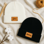 Henkilökohtainen PU nahka etiketti pehmeä neulottu pipo hattu nimi talvi lisävaruste syntymäpäivälahja miehille naisille perheelle