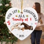 Personalizado Nuestra 1ª Navidad en Familia Cogidos de la Mano Adorno de Cerámica en Forma de Corazón con Nombre Decoración del Árbol de Navidad Regalo para la Familia
