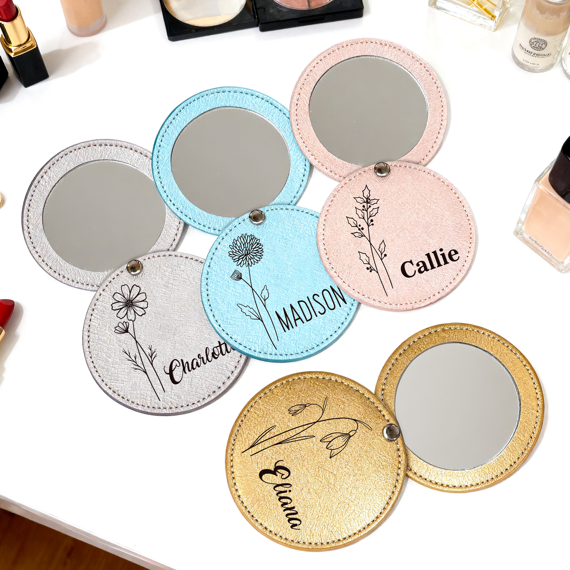 Miroir de maquillage de poche pliable avec nom et fleur de naissance personnalisée Outils de maquillage Anniversaire Cadeau de demoiselle d'honneur pour elle