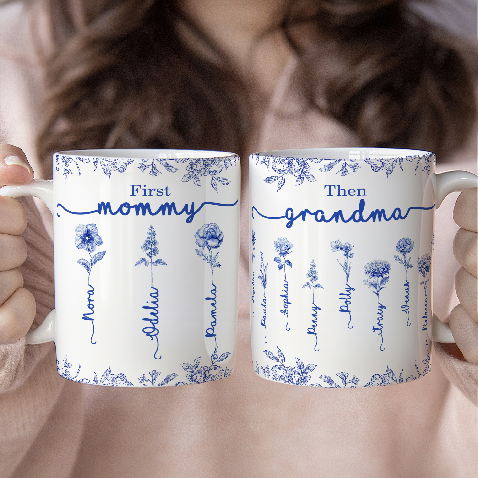 Tasse à café personnalisée Toile de Jouy Fleur de naissance en céramique avec noms et prénoms Noël Thanksgiving Day Birthday Gift for Women