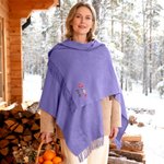 Sciarpa personalizzata colorata ricamata floreale, morbida e calda con nappe e nome, regalo di compleanno per le donne.