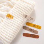 Etichette di testo personalizzate fatte a mano e incise in pelle all'uncinetto con rivetti Set di 10 accessori per maglieria Regalo per gli amanti del cucito e della maglia fai da te