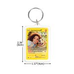 Llavero Acrílico Personalizado Ghibli Art Style Photo Poke con Descripción del Ataque y Funda Protectora Regalo de Cumpleaños Aniversario para Amigos de la Familia