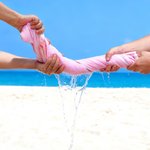 Personalized Multicolor Birth Flower Cartoon Women Girl Soft Quick Dry Beach Towel with Name Vacation Beach Accessories Gift for Friend