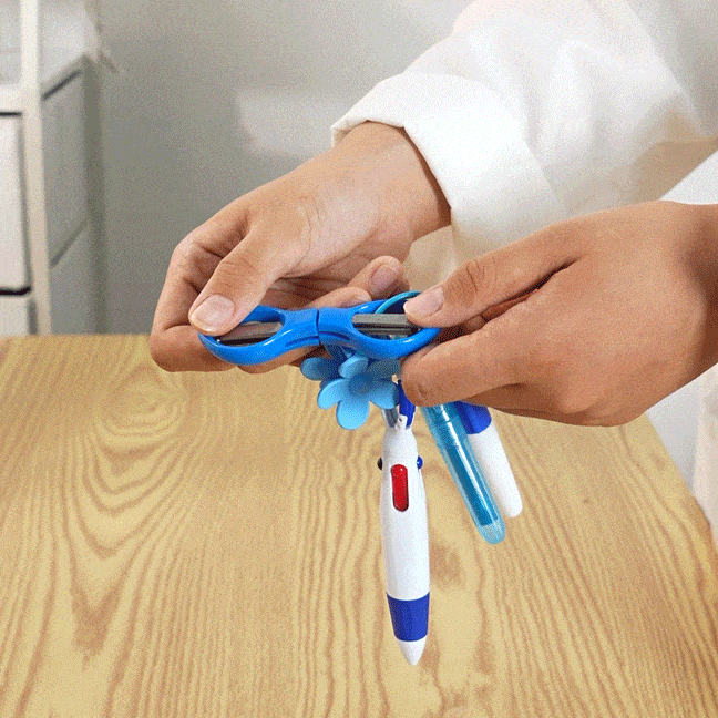 Personalized Chinoiserie Floral Badge Reel with Initial and Badge Buddy Birthday Appreciation Gift for Nurse Doctor