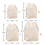 Personlig retro Toile De Jouy julklappspåse i kanvas med namn och initialer perfekt som present till familj och vänner