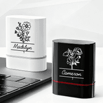 Tampon de signature portable personnalisé avec nom et fleur de naissance Cadeau d'anniversaire pour les amis et la famille