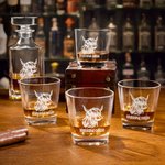 Personalized Highland Cow Whiskey Decanter with Text Bar Accessory Birthday Gift for Men Whiskey Lovers