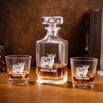 Personalized Highland Cow Whiskey Decanter with Text Bar Accessory Birthday Gift for Men Whiskey Lovers