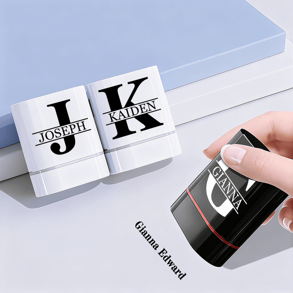 Personlig enkel initial namnstämpel bärbar stämpel med text för daglig användning Födelsedagspresent för affärspartners vänner familj