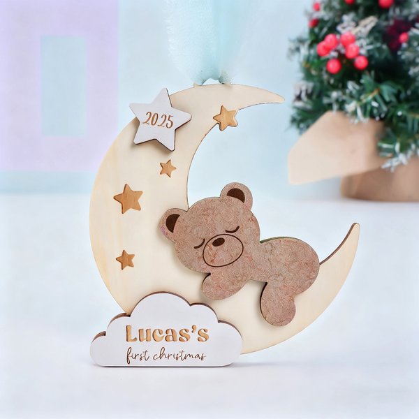 Personalisierte hölzerne Bär Baby's erste Weihnachten Ornament mit Namen und Jahr Kinderzimmer Dekoration Weihnachtsgeschenk für Baby Junge Mädchen